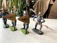 Konvolut 4 Ritterfiguren (alt)